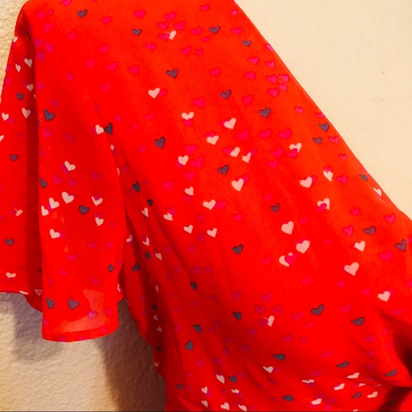 Willow and Clay Front Knot Heart Print Dress - Picture 6 of 8